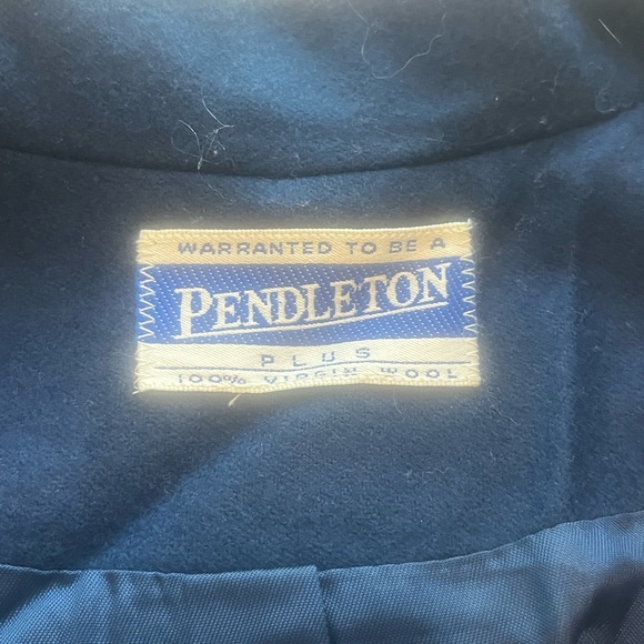 Pendleton Plus Vintage Navy Blue Wool Blazer Gold Crest Buttons Size 22 ? Jacket - Picture 8 of 8